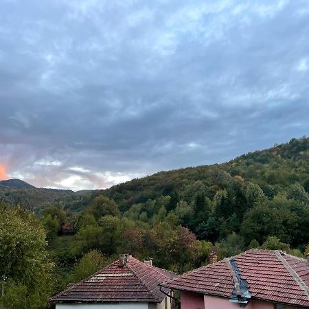 Guesthouse Hitar Petar Gabrovo Bagian luar foto